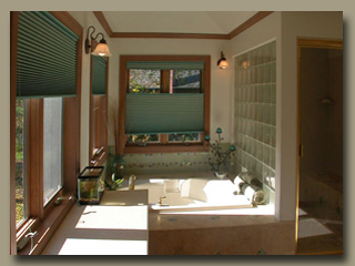 MB view towards soaking tub